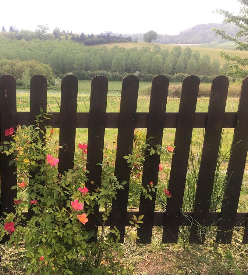 Monfra - Ospitalita Rurale, Vigneti E Cantina Vignale Eksteriør billede